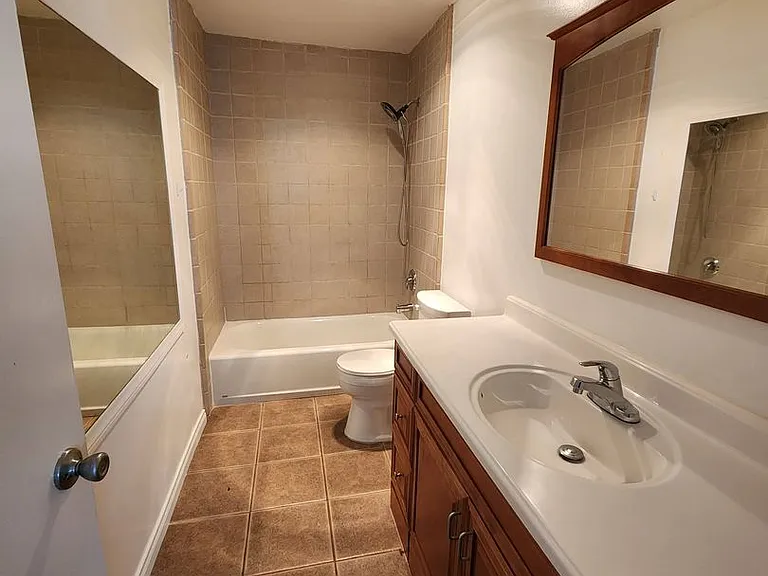7780 Parkway Dr #1202 — Photo 13