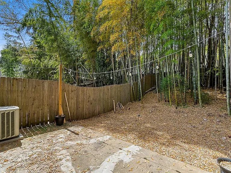 119 Freedom Dr #4 — Photo 18