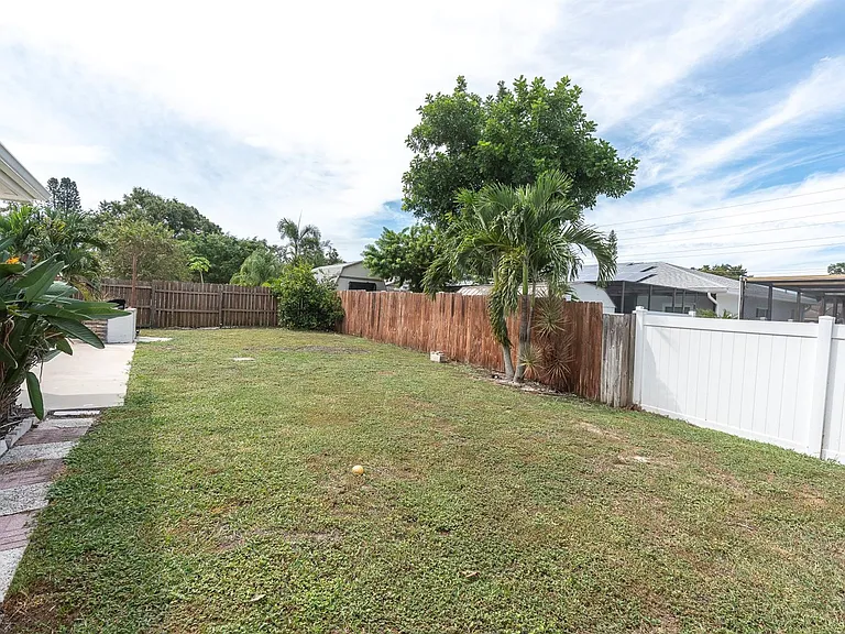 2126 Grove Valley Ave — Photo 30
