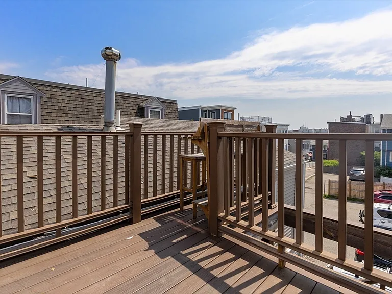 17 Sackville St #3 — Photo 29