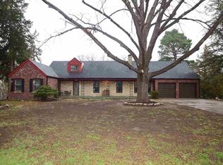 9958 W Center Rd, Omaha, NE 68124