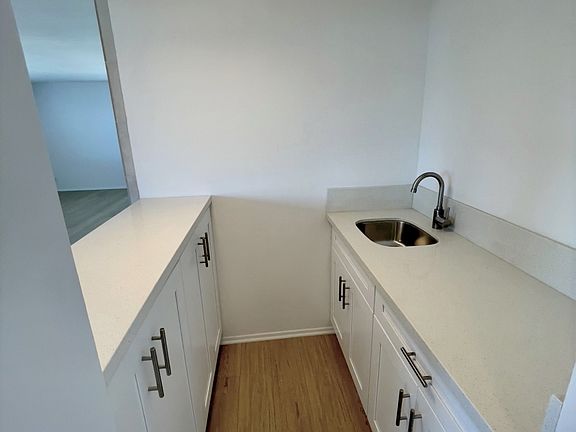 5th image of 11901 Goshen Ave APT 305