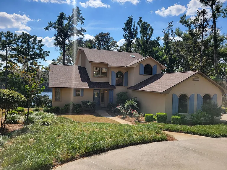 5081 Cypress Lake Dr — Photo 2