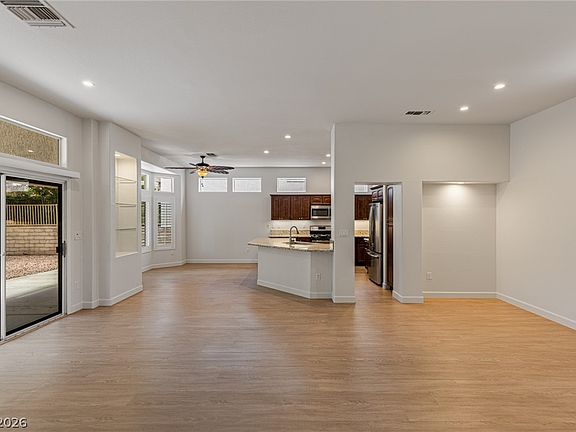 4th image of 10009 Woodhouse Dr