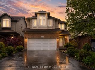 1389 Pleasantview Dr, London, ON N5X 4P8
