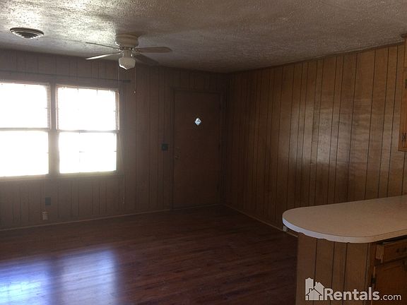 5th image of 2318 Tinnell Ct