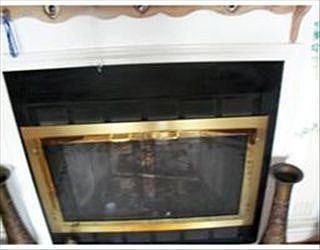 5th image of 80 S Riverview St