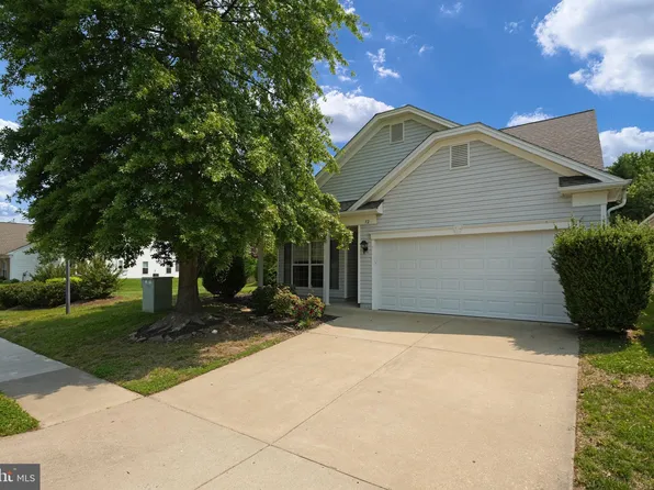 12 Harborton Ln, Fredericksburg, VA 22406