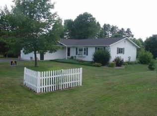 372 Gail Ave, Hatley, WI 54440