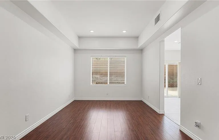9123 Weeping Hollow Ave — Photo 13