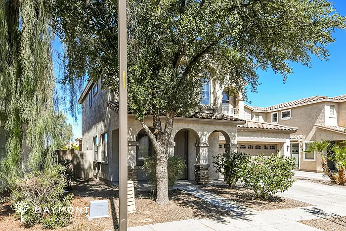 4 bed, 2.5 bath, 2162 sqft, $2,611 — Photo 4