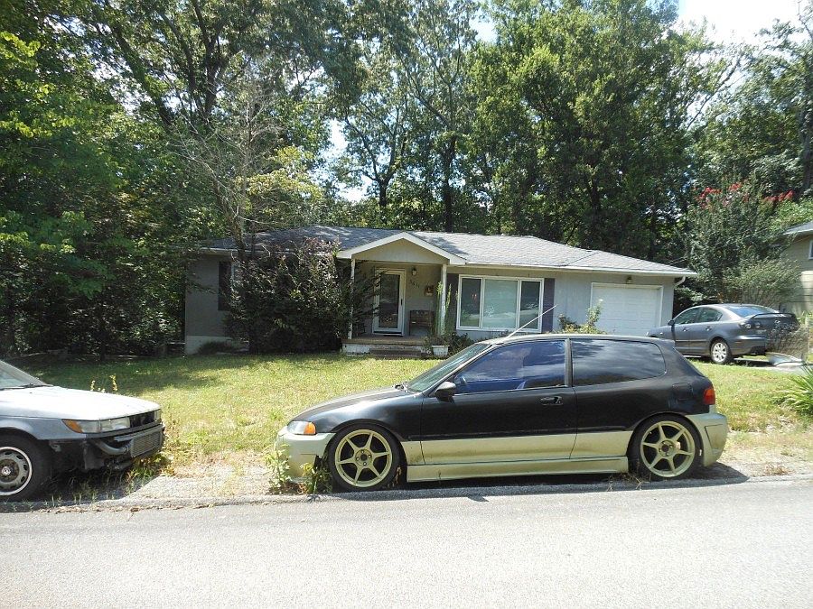 1st image of 3611 Morton Dr