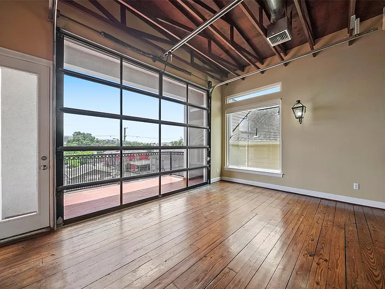 1514 Stanford St — Photo 8