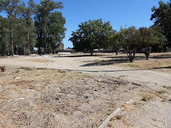5th image of 1396 Hillside Dr