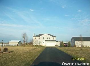 2575 Smith Rd, Fremont, OH 43420