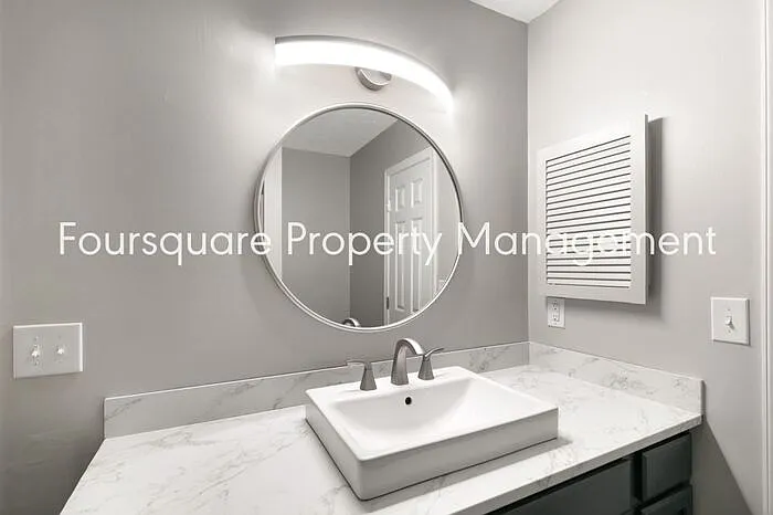 110 Oak Hollow Ct #110 — Photo 35
