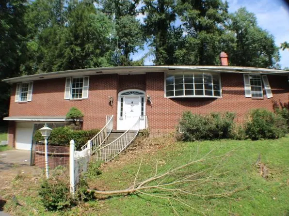 2116 Washington Blvd, Huntington, WV 25705