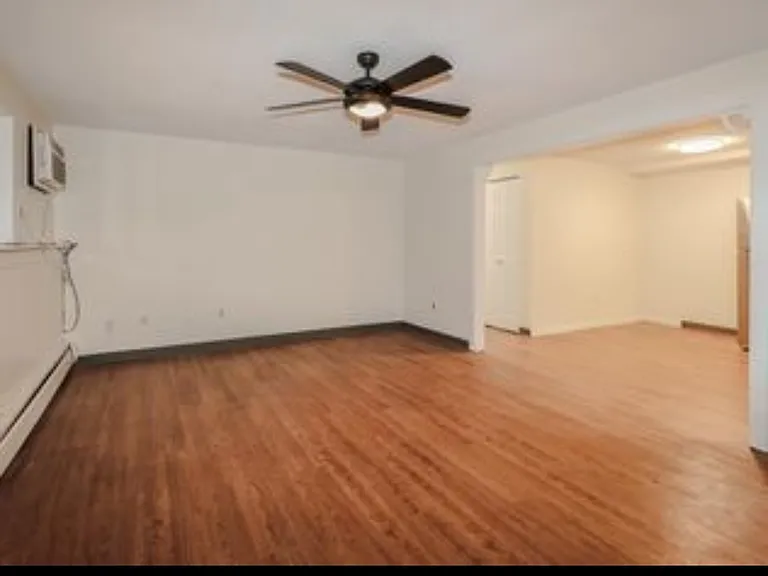 16 Tiffany Rd #4 — Photo 10