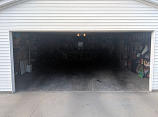 1107 N 5th St, Pekin, IL 61554