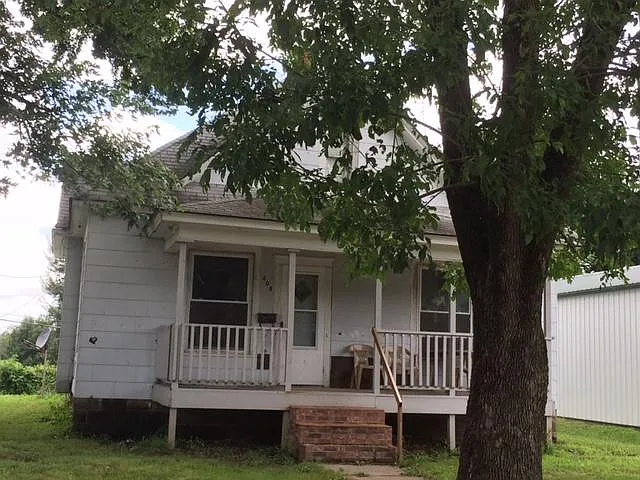 408 S Tebo St — Photo 1