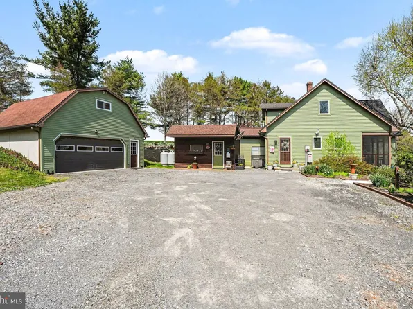 72 Greening Life Ln, Shermans Dale, PA 17090