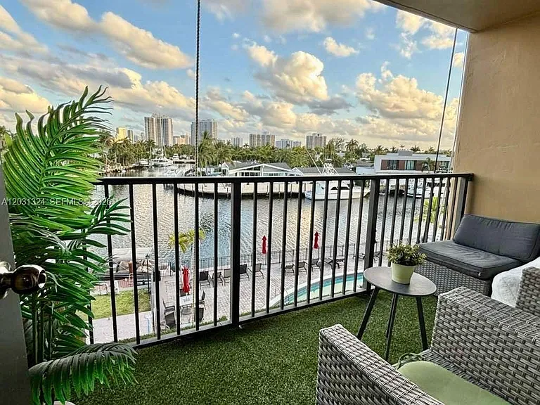 301 Golden Isles Dr #406 — Photo 12