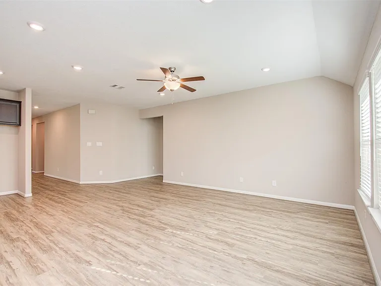 2212 Gadwall Ct — Photo 6