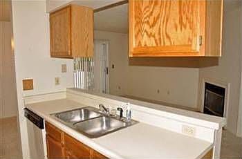4th image of 3125 Windcrest Ct NE
