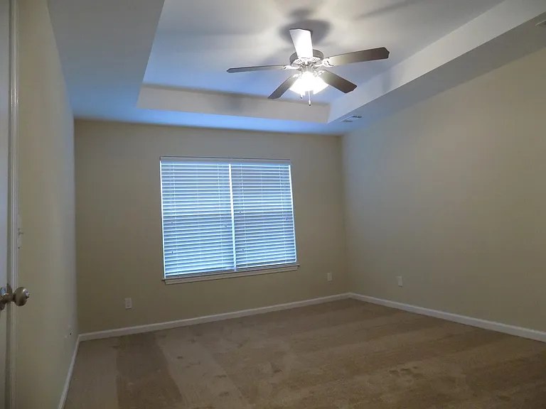 56 Rivermoor Ct — Photo 7