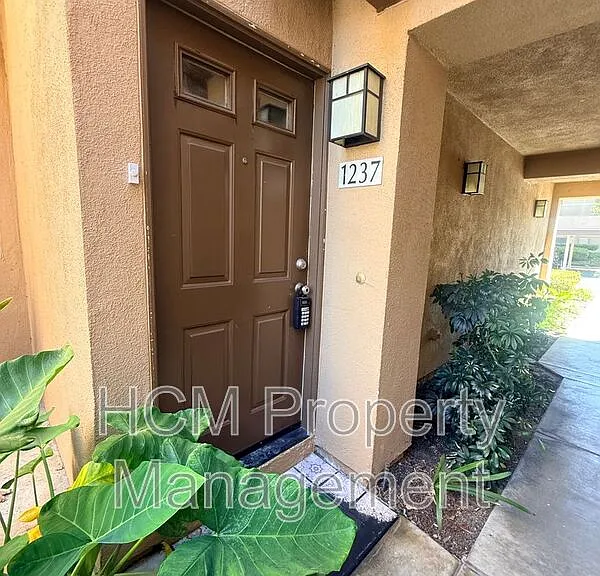 1237 S Country Glen Way #146 — Photo 2