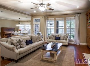 5503 Parkknoll Place Dr, Baton Rouge, LA 70816