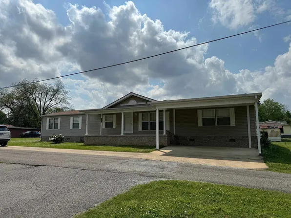 142 Plum St N, Dyersburg, TN 38024