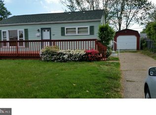 8 Gene Ave, New Castle, DE 19720