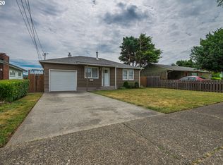 2075 Everett Ave, North Bend, OR 97459