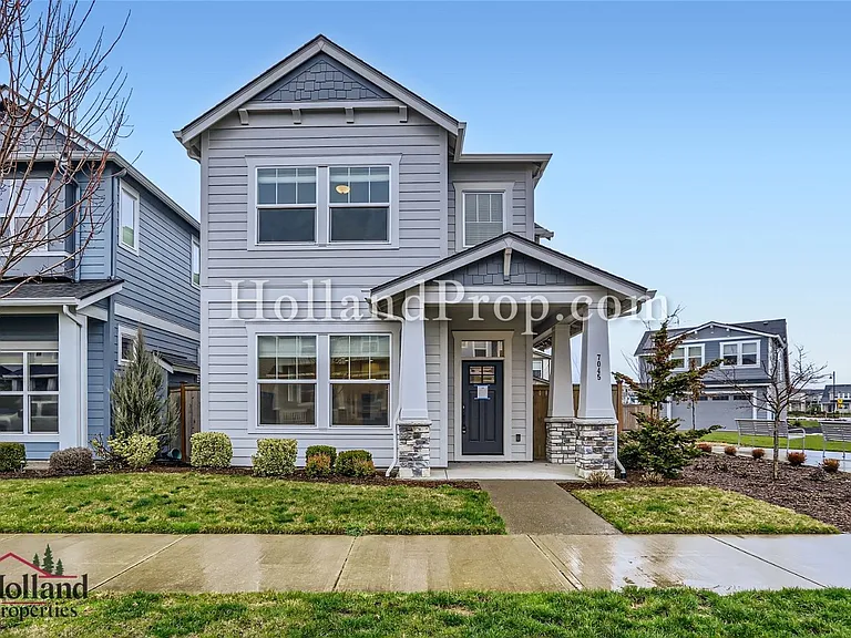 7045 SE Genrosa St — Photo 1