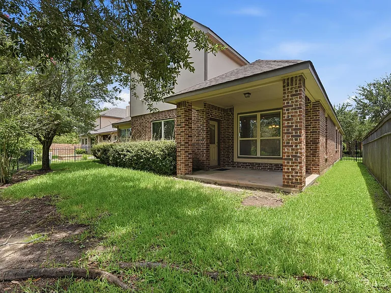 5815 Creek Crossing Ct — Photo 45