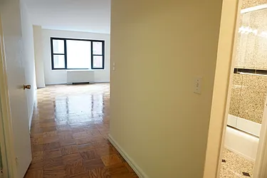 Rented by Manhattan Apartment Organization