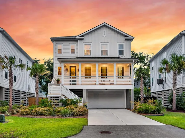 1494 N Lakeshore Dr, Mount Pleasant, SC 29466
