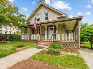 107 Spring St, Woonsocket, RI 02895