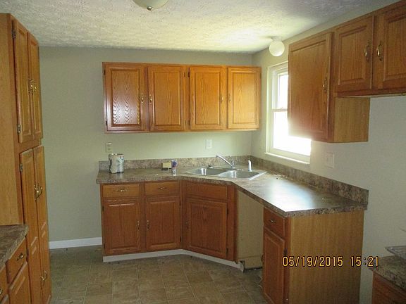 4th image of 7983 Goldsmith Dr