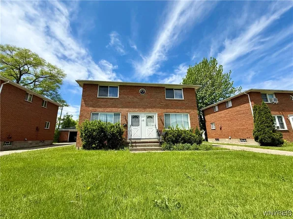 12 Alcona Ave, Amherst, NY 14226