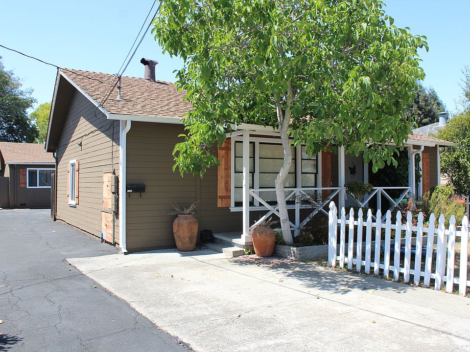 1st image of 1364 Saint Francis St