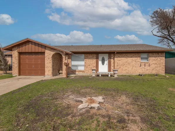 4201 Sweetbriar Dr, Garland, TX 75042