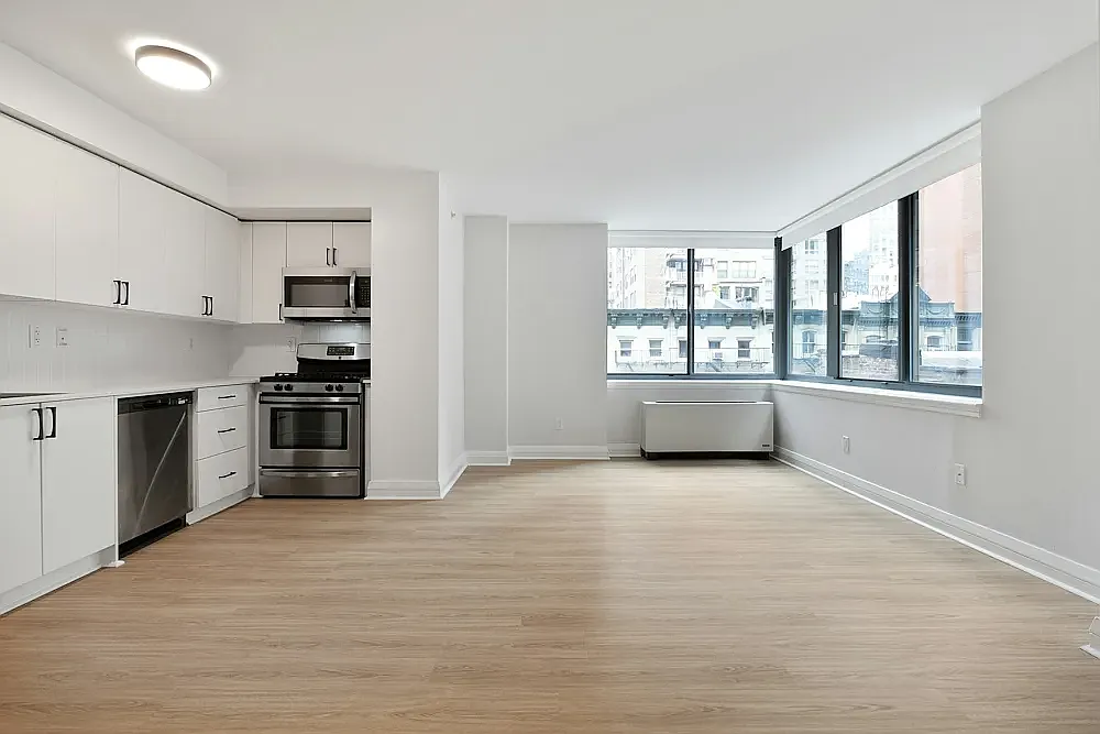 800 6th Avenue — Photo 3