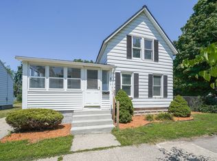 311 W 22nd St, Holland, MI 49423