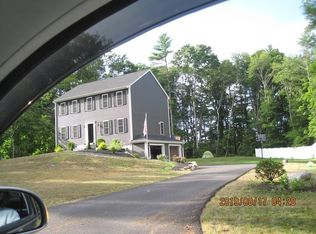 64 Lake St, Plympton, MA 02367