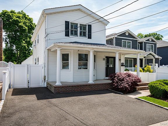 3rd image of 1735 Washington Avenue