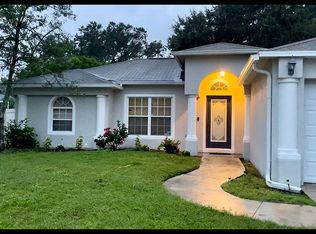 1503 Canoe Dr, Lutz, FL 33559