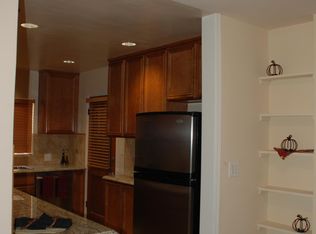10700 Woodbridge St, North Hollywood, CA 91602