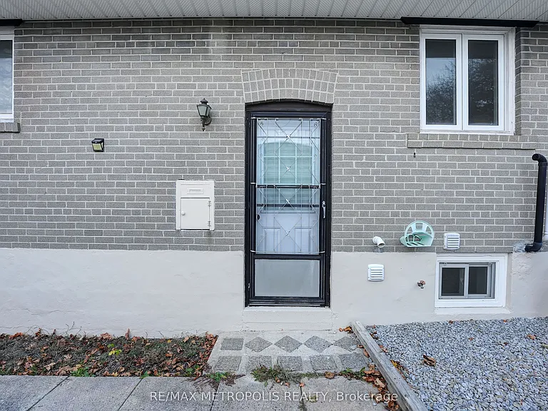 268 Penn Ave #BASEMENT — Photo 2